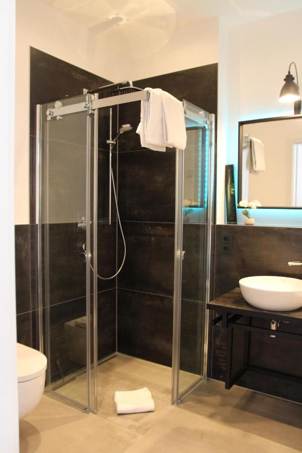 Mosel-Loggia - Luxusapartment -Terrass - Klimaanlage ทราเบิน-ทราร์บาค ภายนอก รูปภาพ